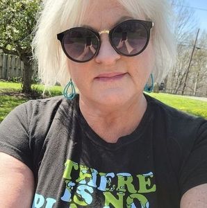 Meet your Posher, Linda